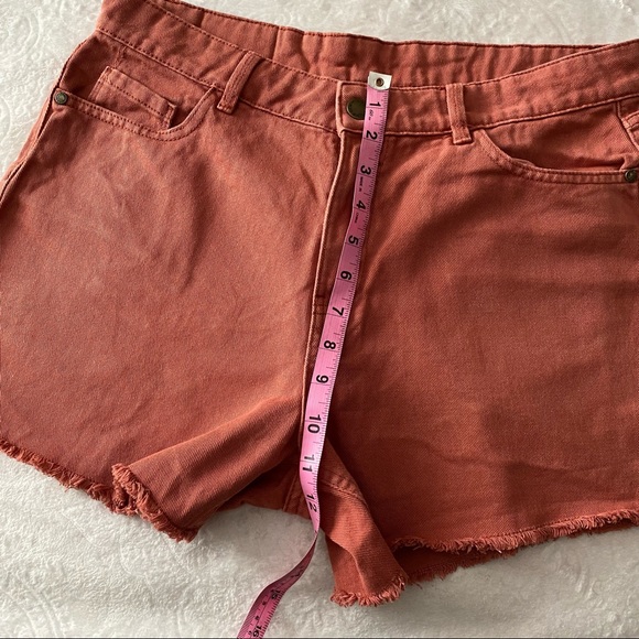Dusky Red Raw Hem High Waist Jean Shorts - Picture 5 of 9